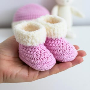 Crochet Baby Booties Pattern | PDF + Video | Warm & Cozy Newborn to Toddler Shoes | Easy Tutorial