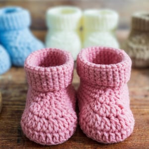 Cozy Steps Booties | Crochet Baby Booties Pattern PDF | Video Tutorial | Beginner Friendly | Newborn to 2 Years
