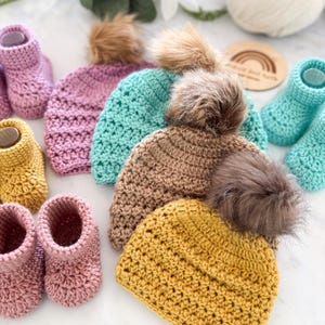 Crochet hat PDF pattern with video tutorial and family sizing