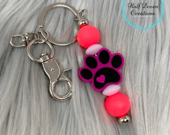 Porte-clés avec perles et empreintes de pattes : perles en silicone roses et violettes, cadeau pour amoureux des animaux de compagnie