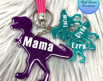 Llavero personalizado de mamá dinosaurio, llavero con nombre de familia