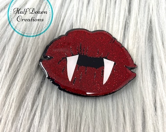 Carrete de insignias de labios de vampiro, identificación de trabajo de Halloween, pinza de cocodrilo