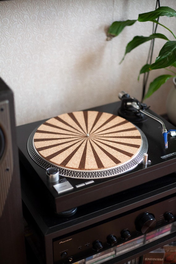 Anti-Static Slip Mat For Phonograph Turntables - Reduces Noise & Dust, Fits 12-Inch Platters