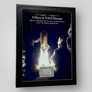 NASA &quot;Space Flown&quot; Space Shuttle Atlantis STS-86 Space Shuttle Silver Solar Thermal Pad Astronaut History Large Display (with C.O.A.)