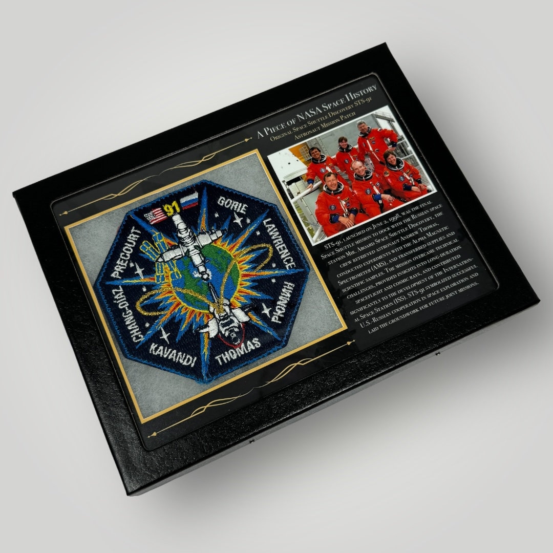 STS-91 NASA Mission Patch Display Case: Space Shuttle Discovery