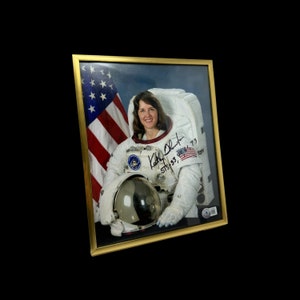 RARE! Original NASA U.S. Astronaut Hall of Fame Kathryn Thornton Space Shuttle Discovery Autographed Historical Photograph (C.O.A. Included)