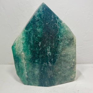 Freeform large fluorite