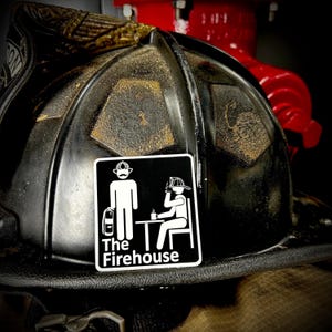 La caserne des pompiers (le bureau) image 2