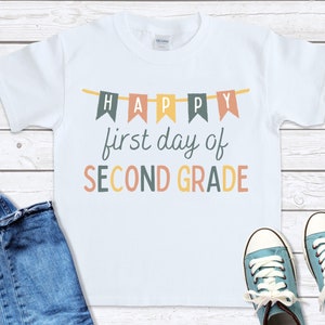 Personalisiertes Happy First Day of School Shirt