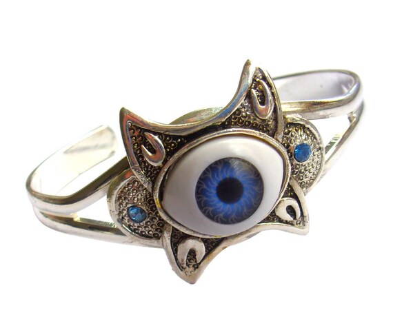 Eye-Catching Eyeball Bangle - Adjustable Unisex C… - image 9