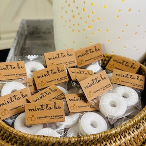 &quot;Personalisierte Hochzeits-Gastgeschenke: &quot;&quot;Mint to Be&quot;&quot; Lebensretter Minzbonbons.&quot;