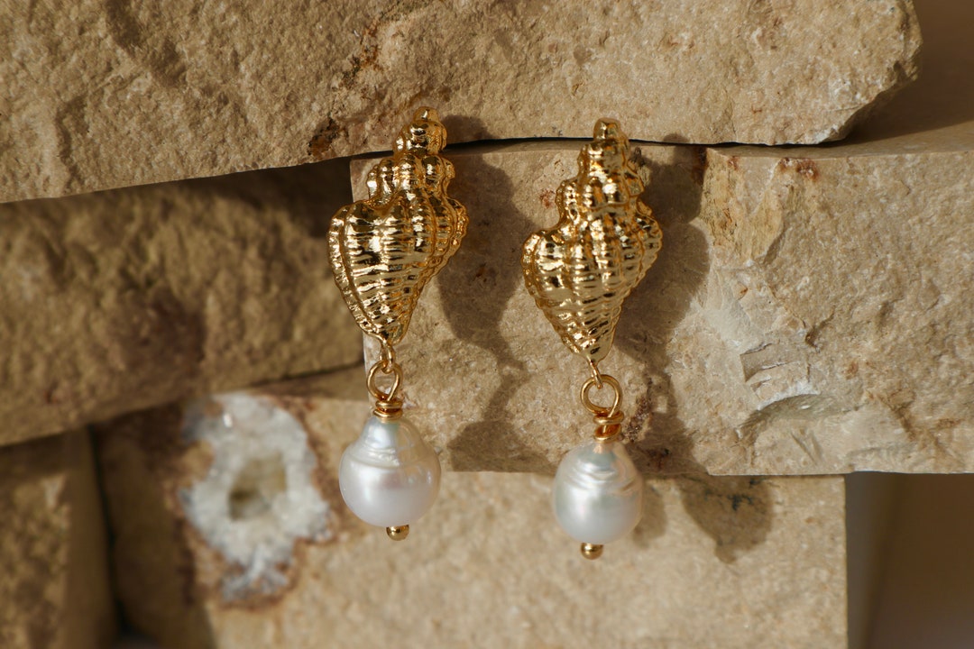 Retro Seashells Conch Shape Natural Baroque Pearl Shell Shaped Pendant ...