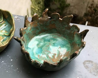 Forest Spring - hand-made elemental bowl made of clay, charged with energy, inspired by the forest, ideal for altar decorations and small treasures