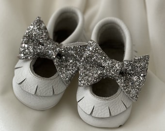 Baby Girls Christening Bow Shoes, Genuine Leather Baby Shoes, Baptism Shoes, White Sparkly Mary Janes, Flower Girls Shoes, Baptism Gift