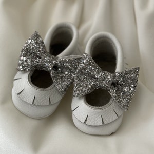 Baby Girls Christening Bow Shoes, Genuine Leather Baby Shoes, Baptism Shoes, White Sparkly Mary Janes, Flower Girls Shoes, Baptism Gift
