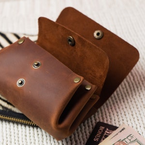 Cartera marrón de cuero grabado, cartera de mujer de cuero genuino, monedero pequeño hecho a mano, regalos personalizados para mamá, regalos para ella