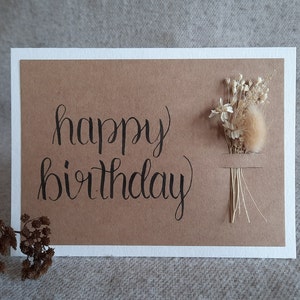 Geburtstagskarte "Happy Birthday" mit Trockenblumen - Handlettering