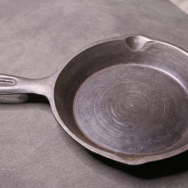 Cast Iron Skillet Made in Taiwan Etsy