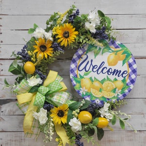 Lemon Welcome Wreath: Summer Front Door Decor