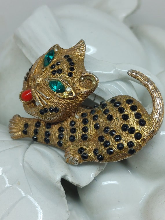 Fun Mid Century Happy Cat Pin Brooch. - image 2