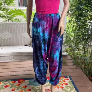 Unisex Tie-Dye Harem Pants with Pocket, hippie clothes, festival clothes, beach clothes, Yoga Pants, Lightweight Pants