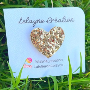 Small heart-shaped brooch with sequins, Valentine&#39;s Day gift idea, birthday, party