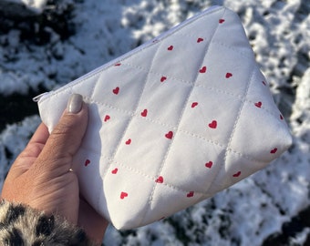 Petite trousse à maquillage -petits cœurs rouges vichy  -idée cadeau fille/femme st valentin- rangement