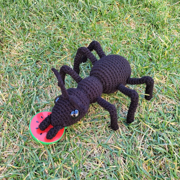 Ant Amigurumi Toy Crochet Pattern, Crochet Ant, Ant Toy, Insect Amigurumi, Insect Toy, Fourmi réaliste, Insecte réaliste, Bug Crochet Pattern