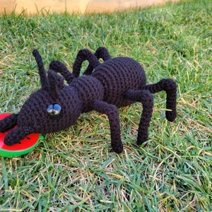 Ant Amigurumi Toy Crochet Pattern, Crochet Ant, Ant Toy, Insect Amigurumi, Insect Toy, Realistic Ant, Realistic Insect, Bug Crochet Pattern image 2