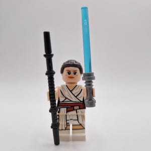 Star Wars Jedi Rey Figure