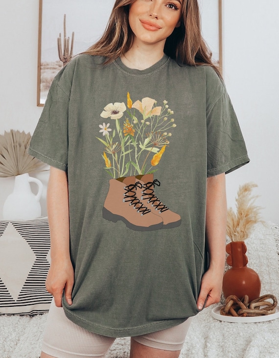 Granola GIrl, Granola Girl Aesthetic, Hiking Shirt, Outdoors Shirt