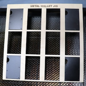 Lightburn Metalen RFID Blocking Wallet Jig