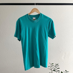 Vintage 1990’s Single Stitch Fruit of the Loom Blank Teal Tee - Medium