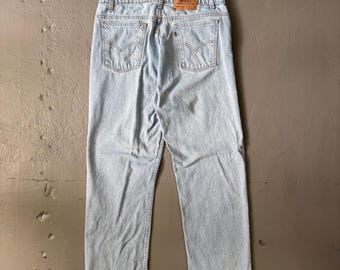 Vintage 1990’s Levi’s 505 Orange Tab Light Wash Paper Tag Denim Jeans - 35x27.5