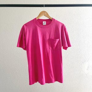 Vintage 1990’s Single Stitch Jerzees Pink Pocket T-Shirt - Medium