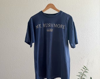 Vintage 90’s Single Stitch Navy Mount Rushmore Graphic T-Shirt
