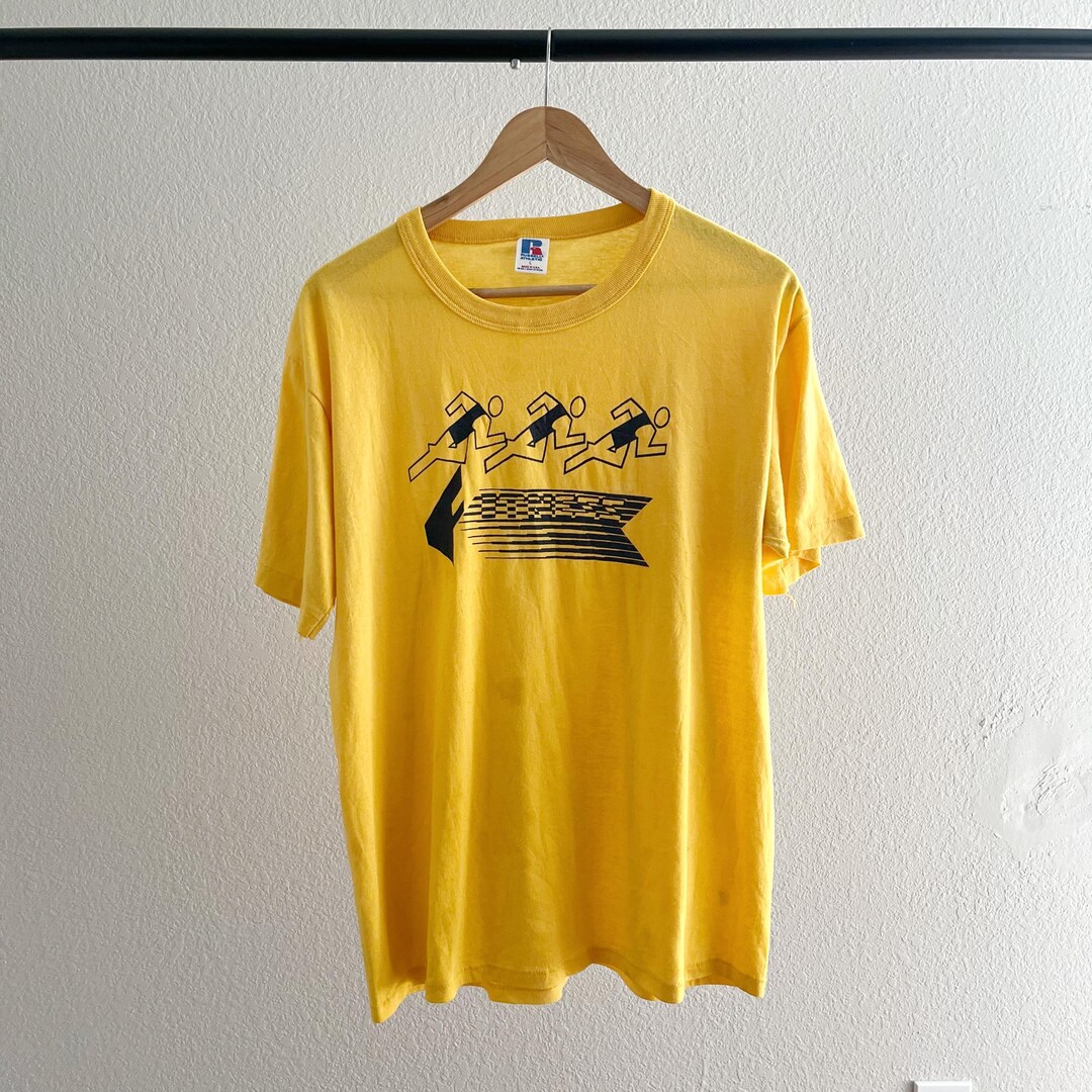 VTG 90S NEON YELLOW GYMNASIUM SINGLE STITCH SURFER GRAPHIC TEE M/L