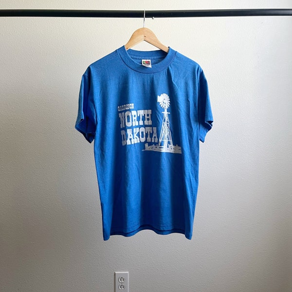 Vintage Y2K Blue North Dakota Farming Graphic T-Shirt - Large