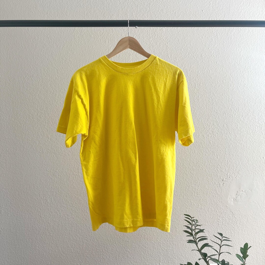 Vintage 1990’s Single Stitch Fruit of the Loom Yellow Basic Tee - Etsy