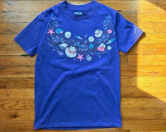 Vintage 1980’s Single Stitch Beach Seashell Purple Graphic Tee Shirt - Small