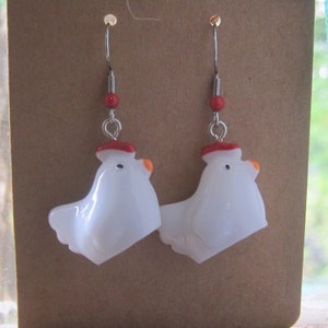 Fun chicken earrings bird lover farmer earrings chicken gift mom earrings funky chicken crazy earrings cute earrings wild earrings teacher