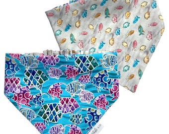 Bandana para perros con diseño de pez / Bandana para perros que pescan / Bandana para perros junto al mar / Bandana para perros que se han ido a pescar / Bandana para perros con coletero / Bandana reversible para perros