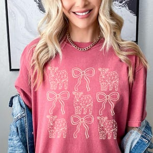 Neutral Coquette Cattle Tee Comfort Colors Vintage Market Heifer Show Shirt Bows and Cows Gift Livestock Tee County Fair Youth Tee