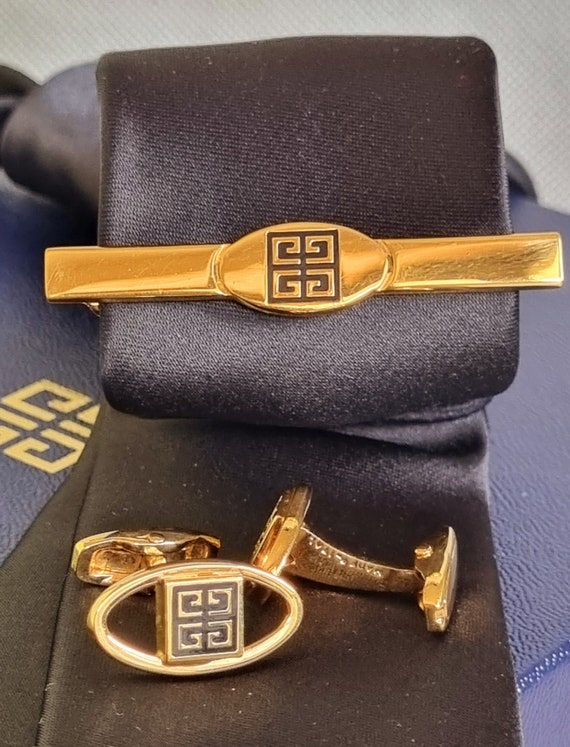 Authentic Givenchy cufflinks, tie clip set gift bo