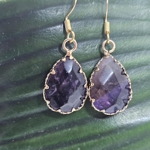 Price sale! Amethyst in Gold Earrings, Gemstone Jewelry, Gemstone Earrings, Dangle Earrings, Drop Amethyst Earrings,