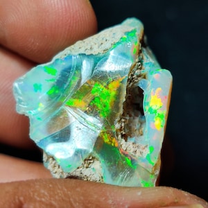 AAA+++ Opale grezzo di alta qualità Multi fuoco Molto raro! Cristallo opale grezzo, dimensioni 28x23x16 mm, 43,60 carati, per la creazione di gioielli