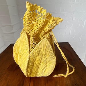 Vintage goldene gelbe häkeln und Rattan Kordel Geldbörse