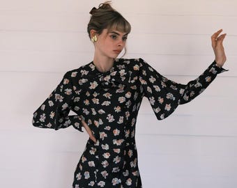 Bloemenjurk in jaren 30-stijl