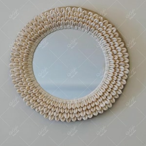 Boho Shell Wall Mirror, Handmade Cowrie Shell Decor, Coastal Round Mirror, Beach House Wall Art, Natural Seashell Mirror, Bohemian Gift