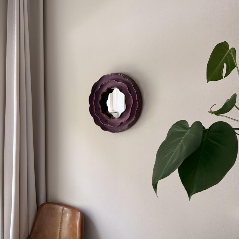 Faliste ceramiczne lustro ścienne, ręcznie wykonany zestaw luster z kwiatowym wzorem, jesienna dekoracja domu, eklektyczna dekoracja ścienna, lustro rzeźbiarskie, kolorowy prezent od rzemieślnika zdjęcie 7